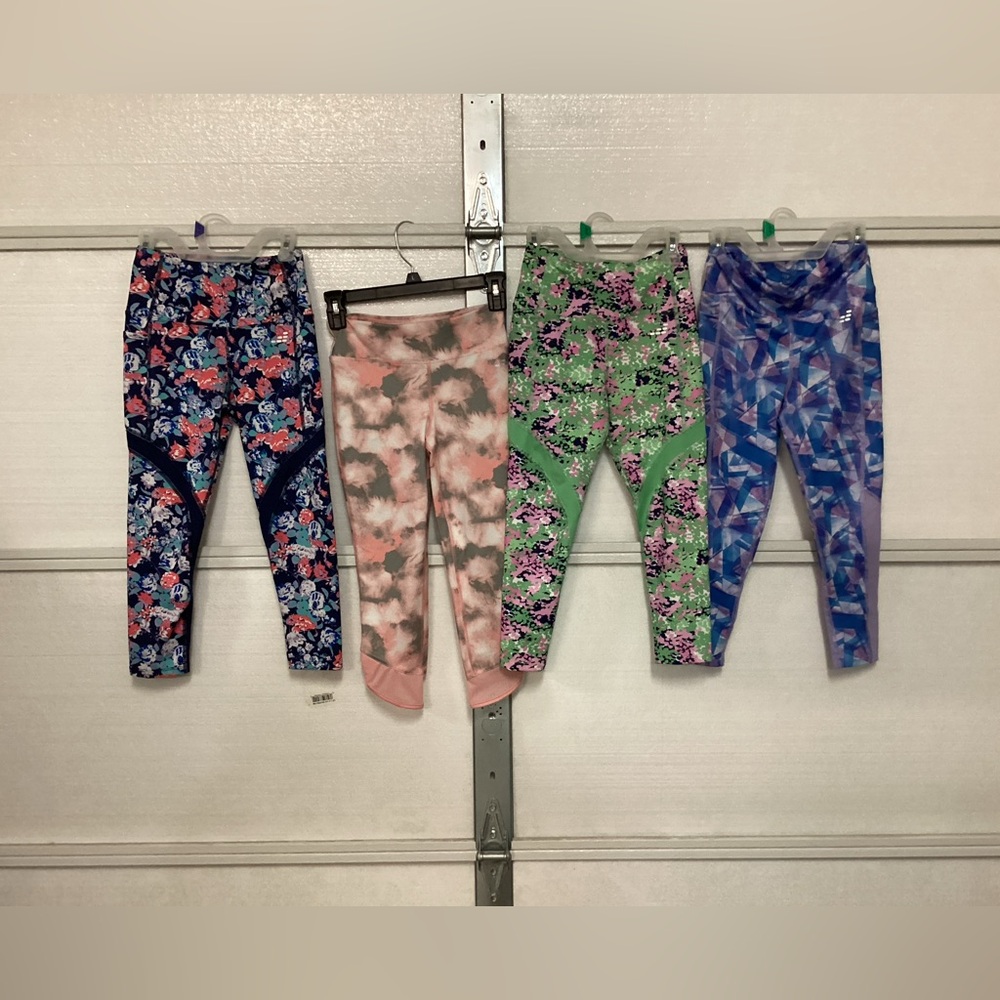 4 pair of girls leggings size 8/10